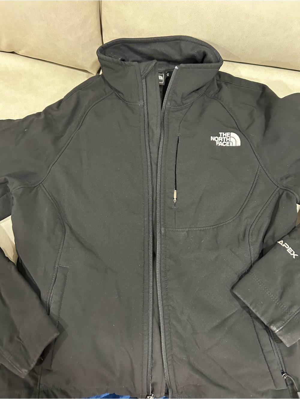 The North Face Women's Black Full-Zip Softshell Jacket